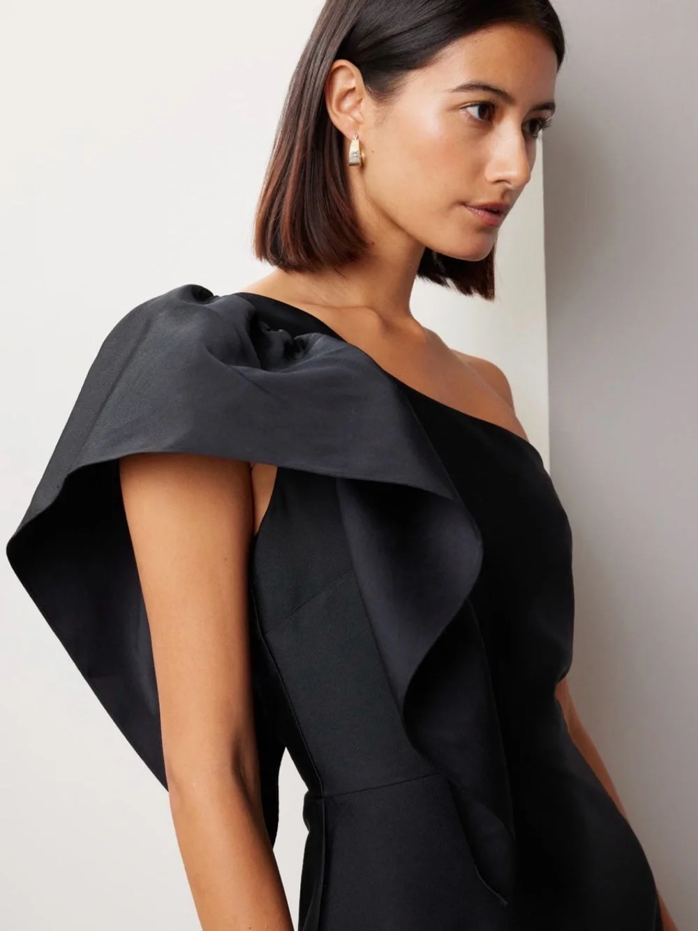 Dea Kubidal Black One Shoulder Bow Evening Gown Maxi Dress size S